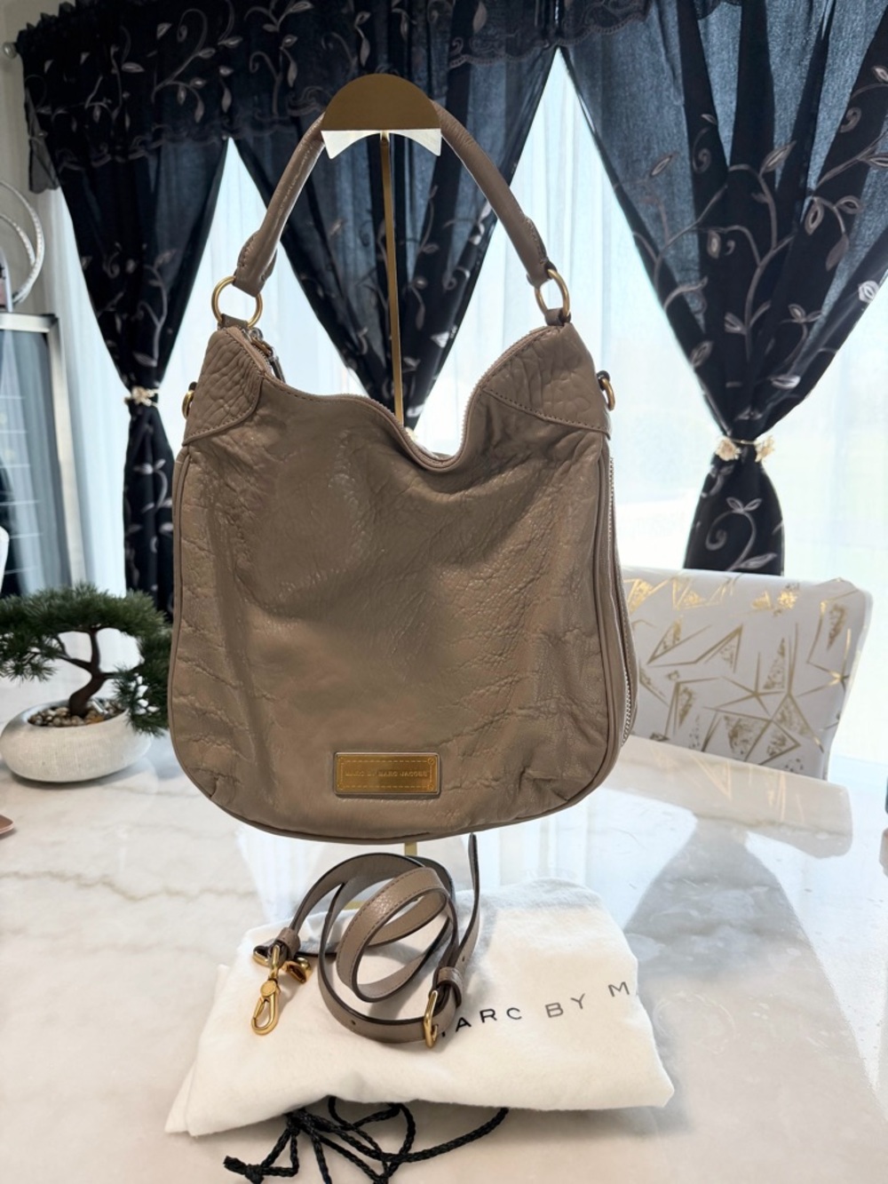 Marc by Marc Jacobs leather 2 way bag